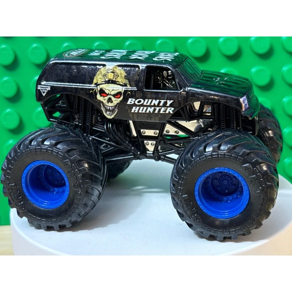 Monster Jam Bounty Hunter Diecast Monster Truck Black Texas Truck Works